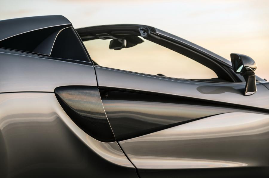 Детали экстерьера McLaren 570S Spider 2017 года  (NA) (фото 18 из 42)